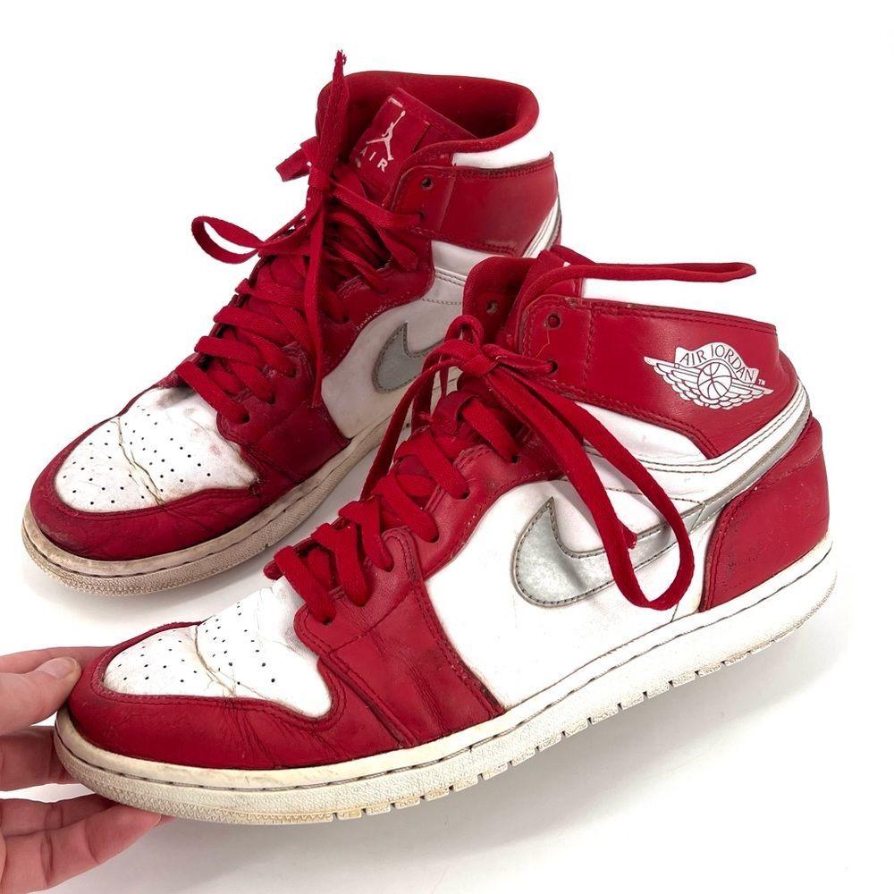 JORDAN 1 RETRO HIGH top silver red white size 11.5 2016